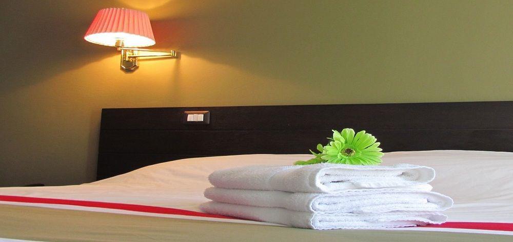 Hotel Ramada Inn Σαν Σαλβαντόρ Εξωτερικό φωτογραφία
