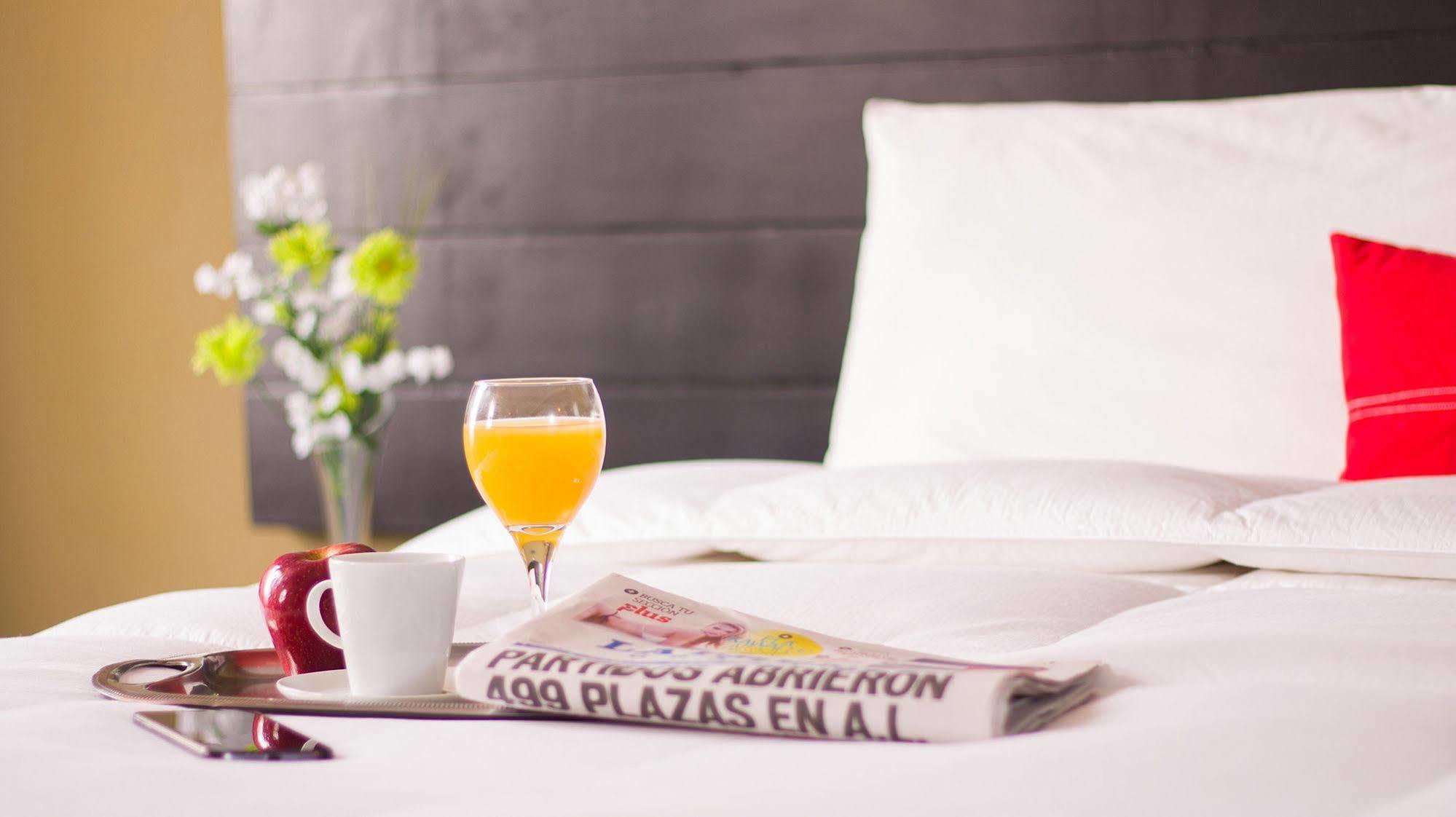 Hotel Ramada Inn Σαν Σαλβαντόρ Εξωτερικό φωτογραφία
